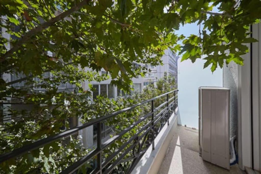Viola Comfort Suite Athens Exterior photo